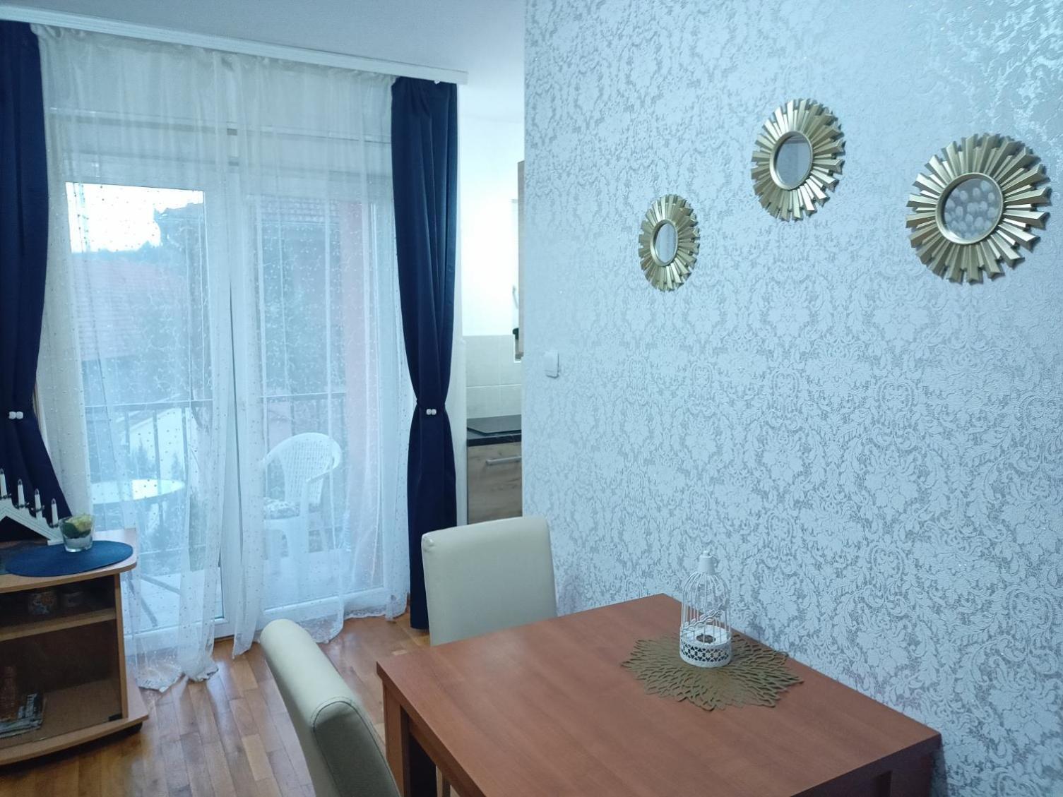 Ema Lux - Zgrada Panorama Apartment Soko Banja Exterior foto